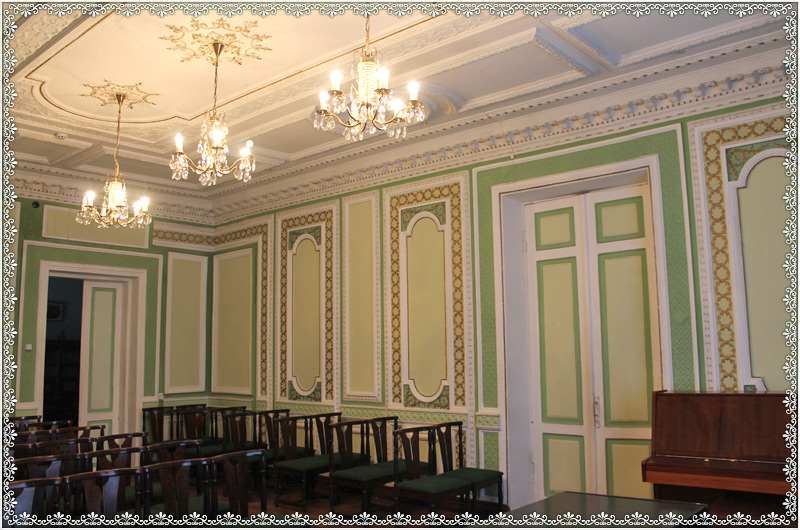 kiev-house-of-scientists-green-hall-7.jpg